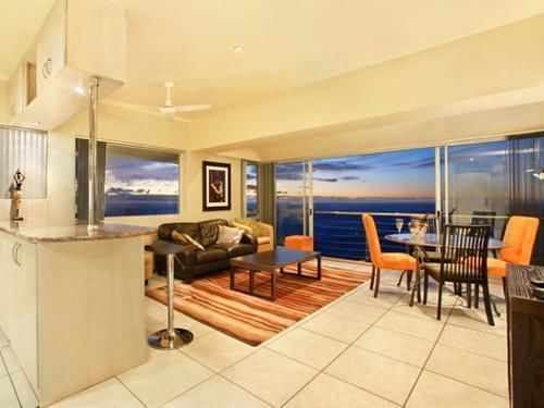 Apartment 270 Degrees